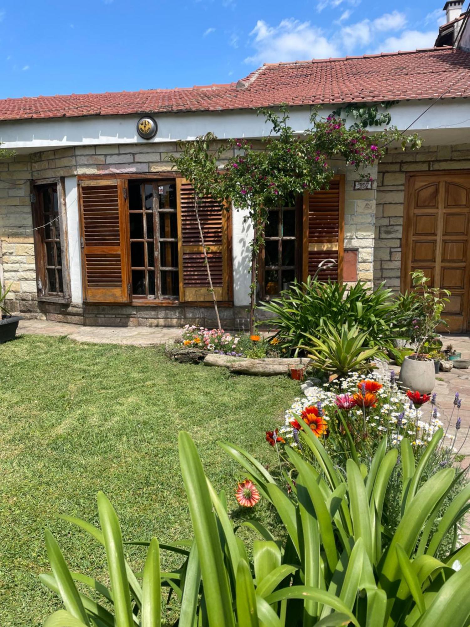 Habitacion Privada Barrio Uno Езейза Екстериор снимка